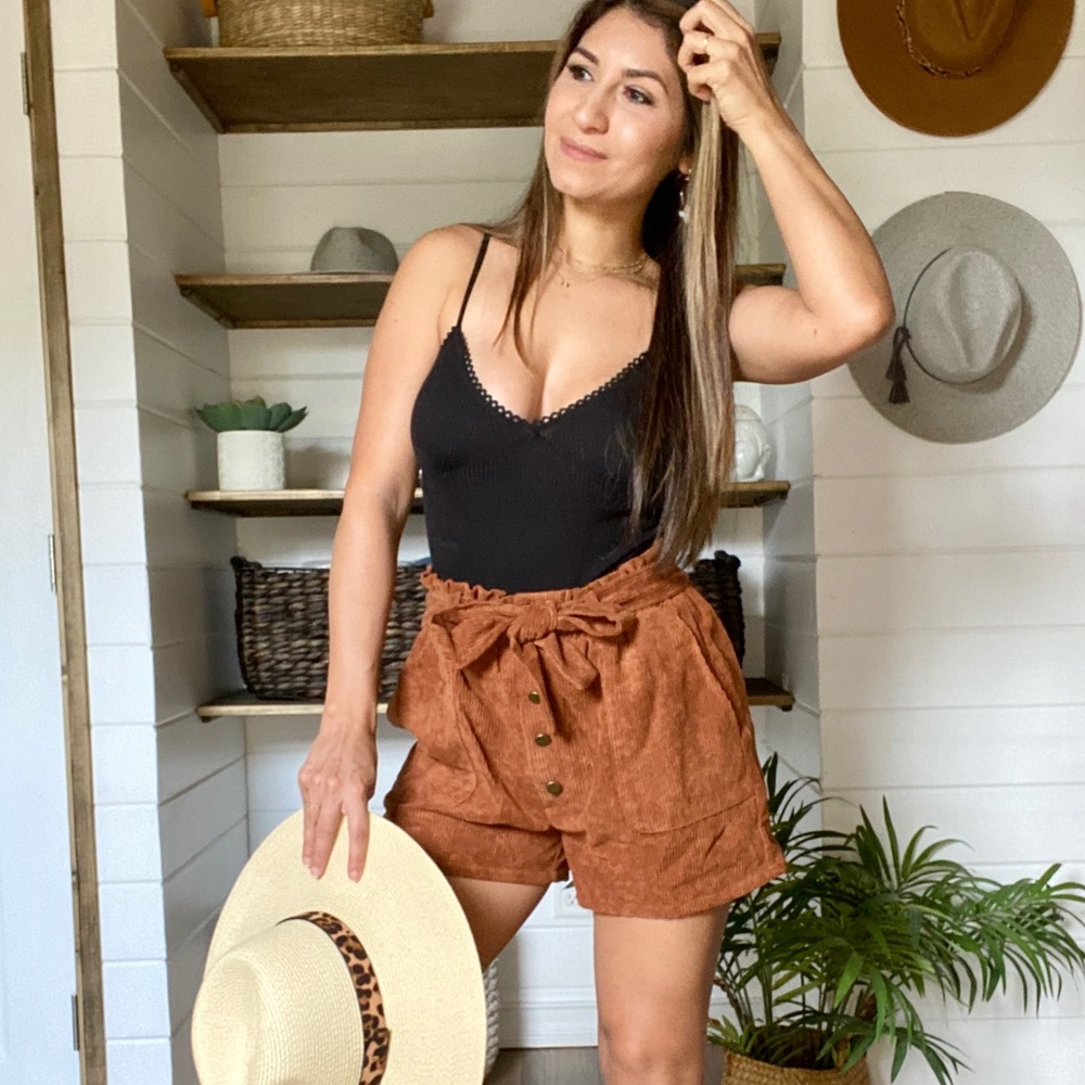 PAPER BAG CORDUROY SHORTS WITH POCKETS - Picture 2 of 6